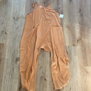 NWT FREE PEOPLE HOT SHOT JUMPSUIT